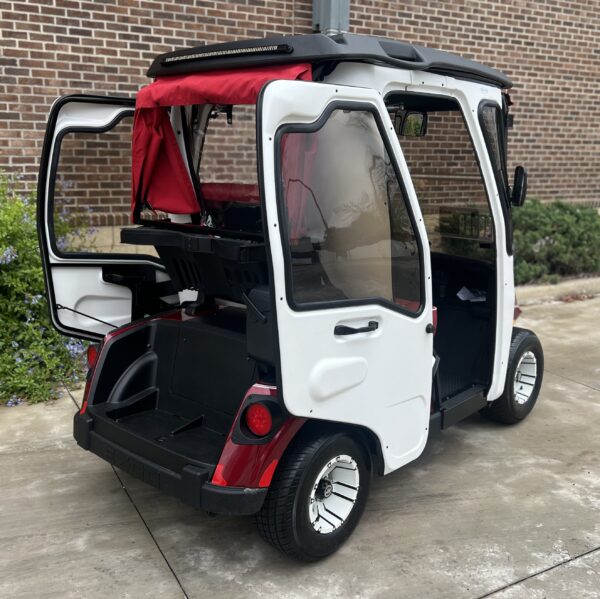 2019 E-Z-GO Freedom RXV Electric - Image 4